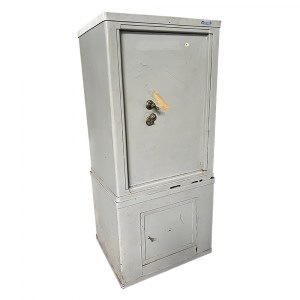 coffre_fort_armoire_porte_ferme_serrure_cle